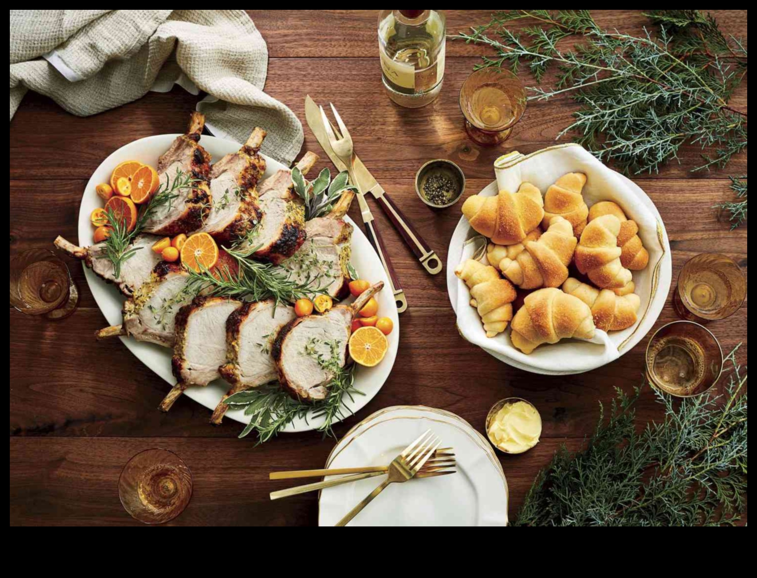 Priecīgas un gaišas ēdienkartes: neatvairāmas svētku receptes katrai gaumei