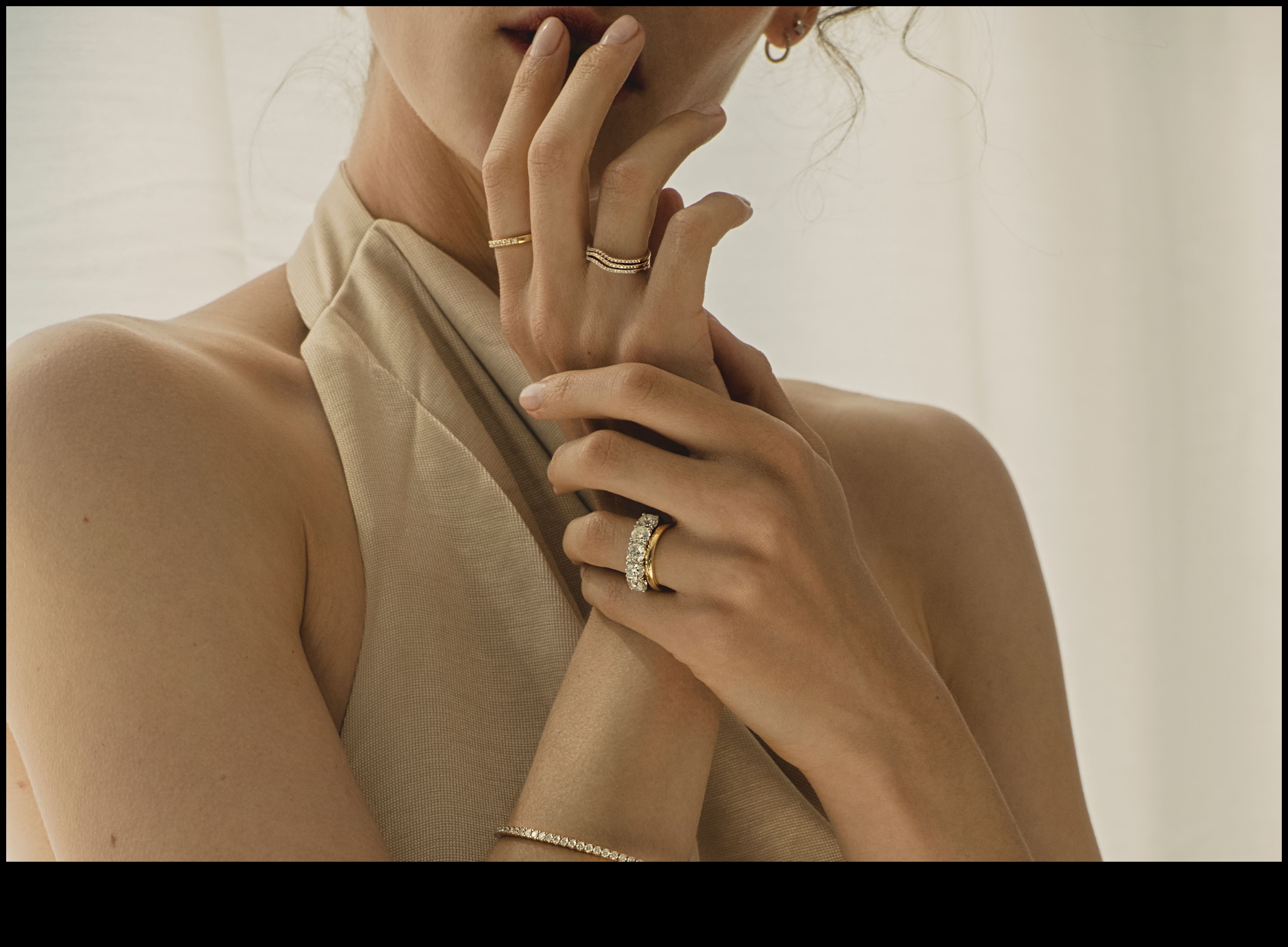 Mūžīgs skaistums: klasiskas juvelierizstrādājumu dāvanas viņas grācijai