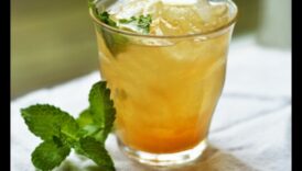 Ledus zaļās tējas sajūtas: ceļvedis neatvairāmu tējas eliksīru pagatavošanai